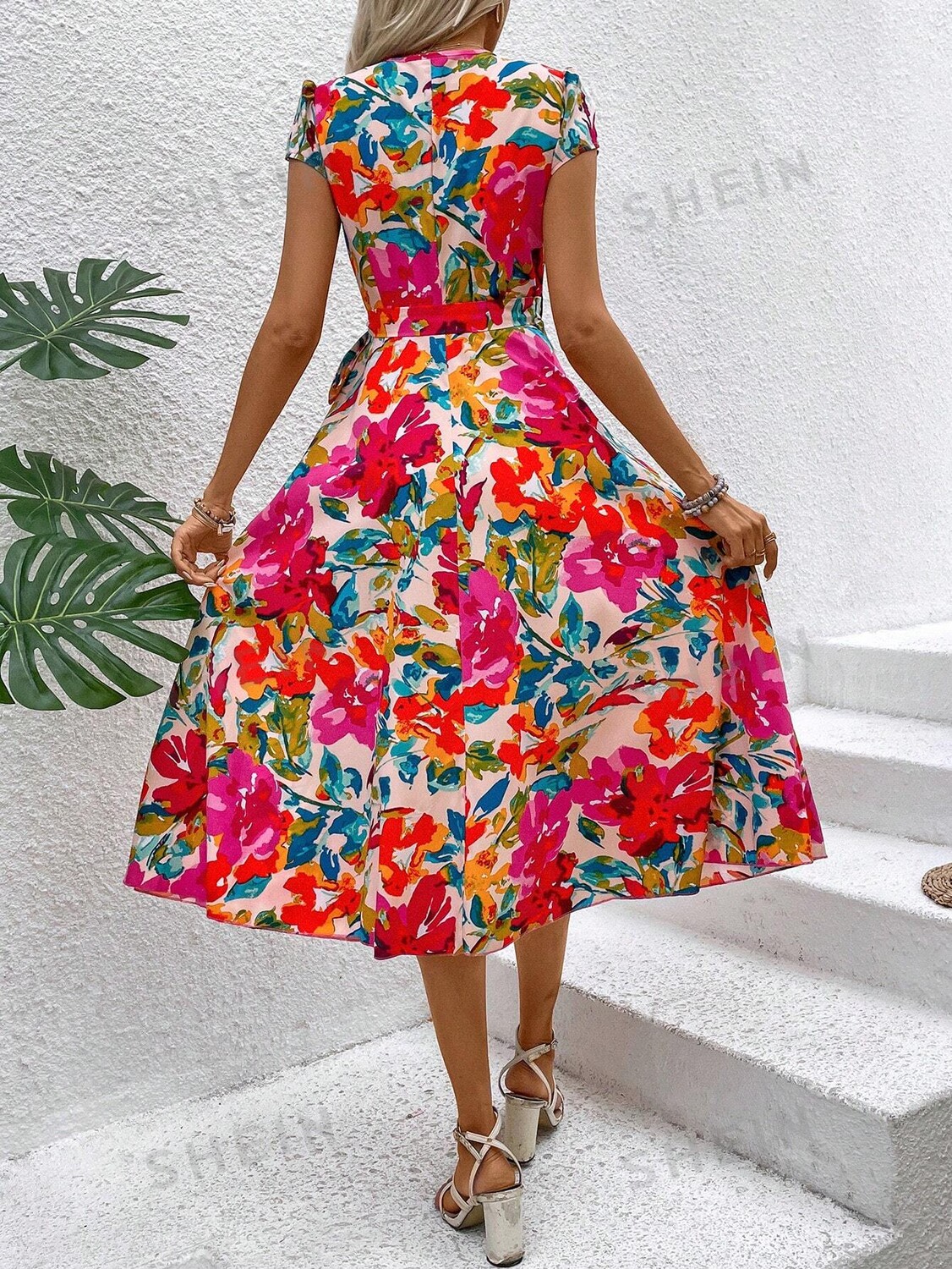 Платье с цветочным принтом, розовый / синий 
Платье с цветочным принтом, розовый / синий