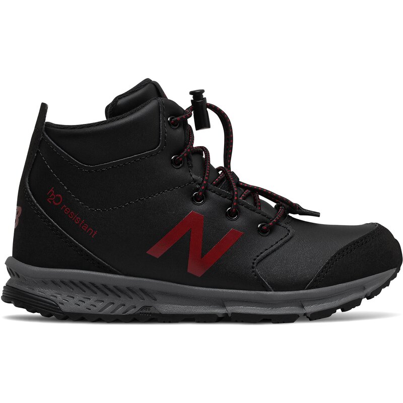 Кроссовки для бега 800, банджи среднего размера New Balance, черный
Кроссовки для бега 800, банджи среднего размера New Balance, черный