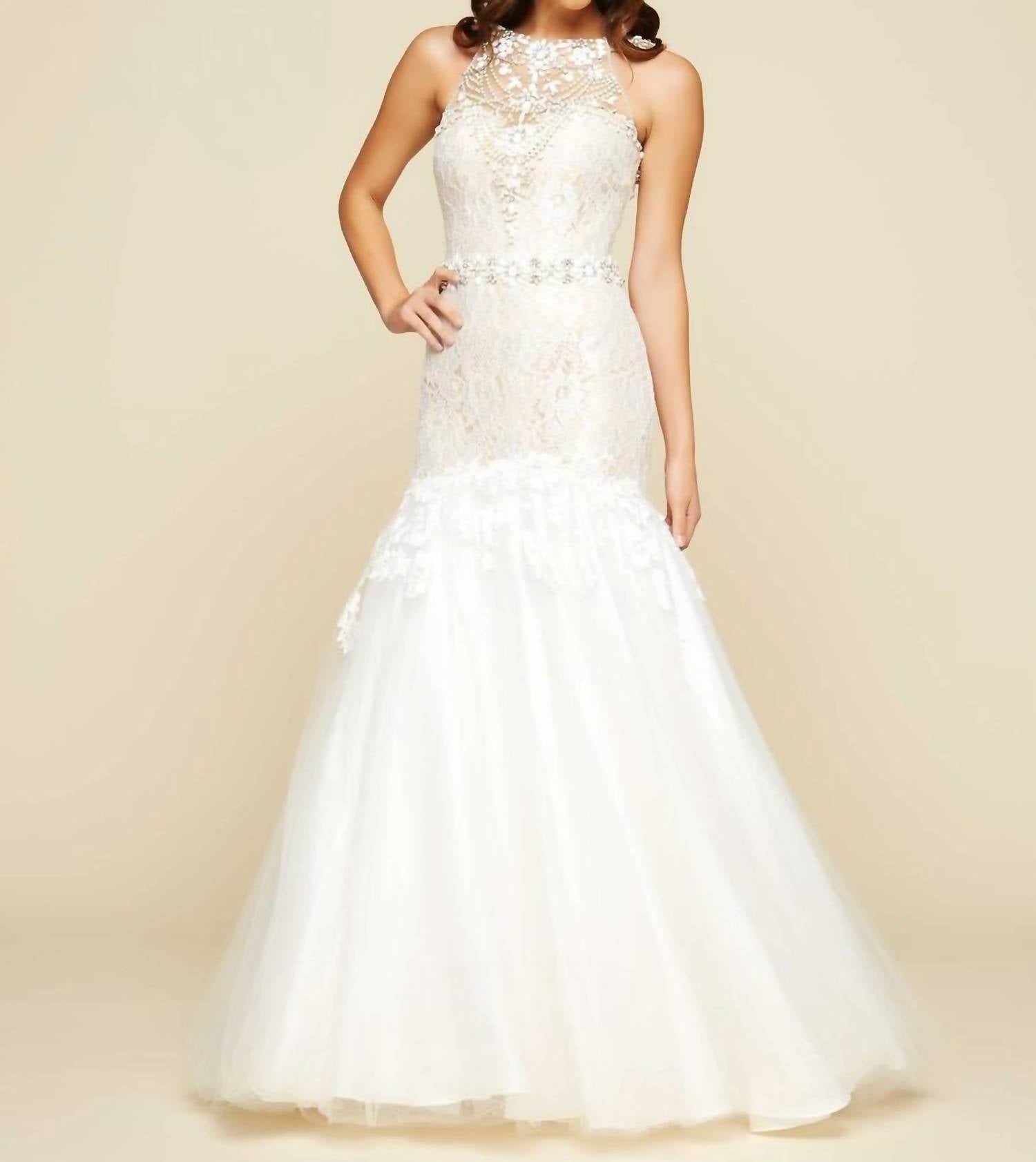 Бальное платье-труба с кружевом цвета слоновой кости/телесного цвета Mac Duggal
Бальное платье-труба с кружевом цвета слоновой кости/телесного цвета Mac Duggal