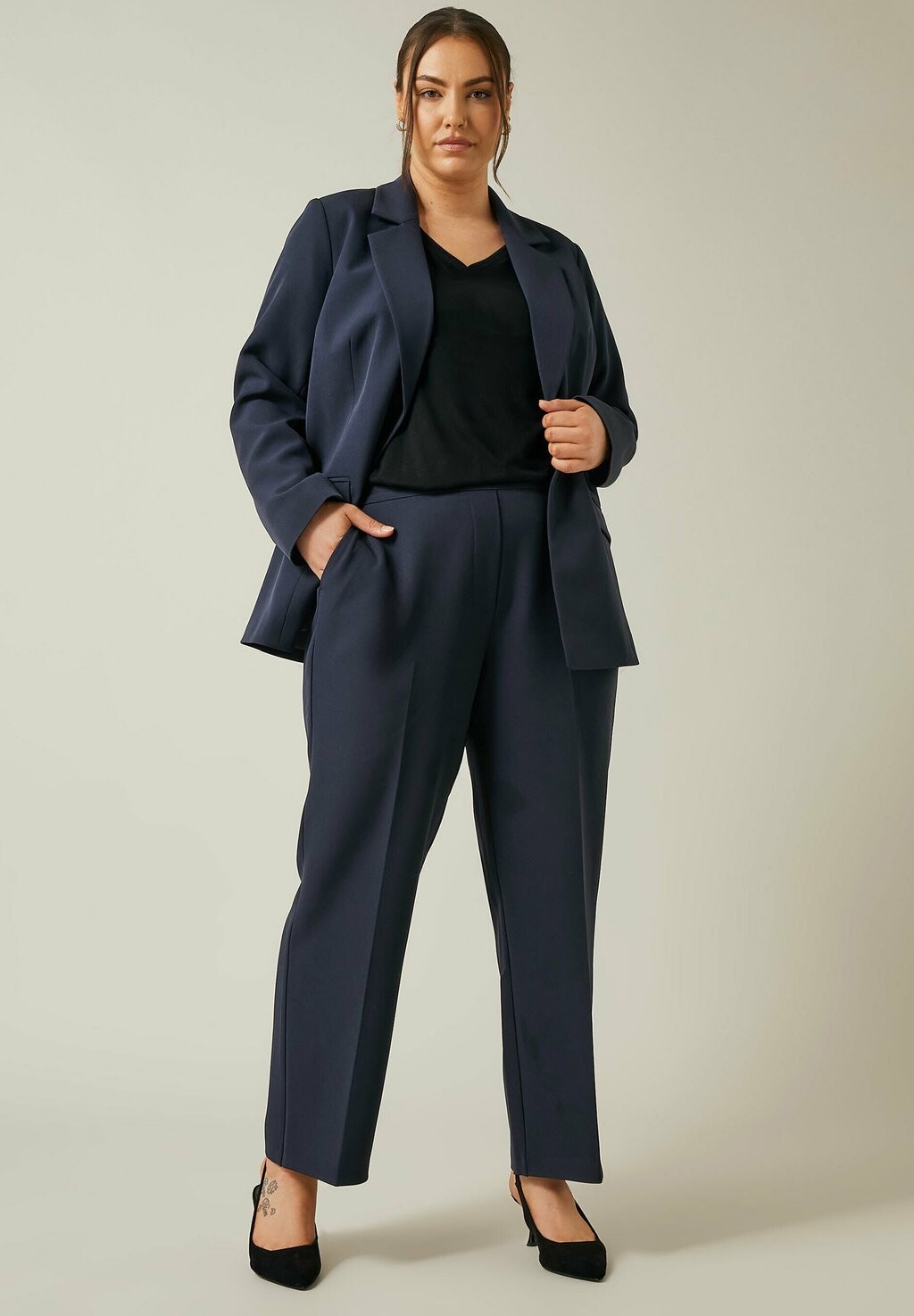 Брюки Evans, темно-синий
Брюки Evans, темно-синий