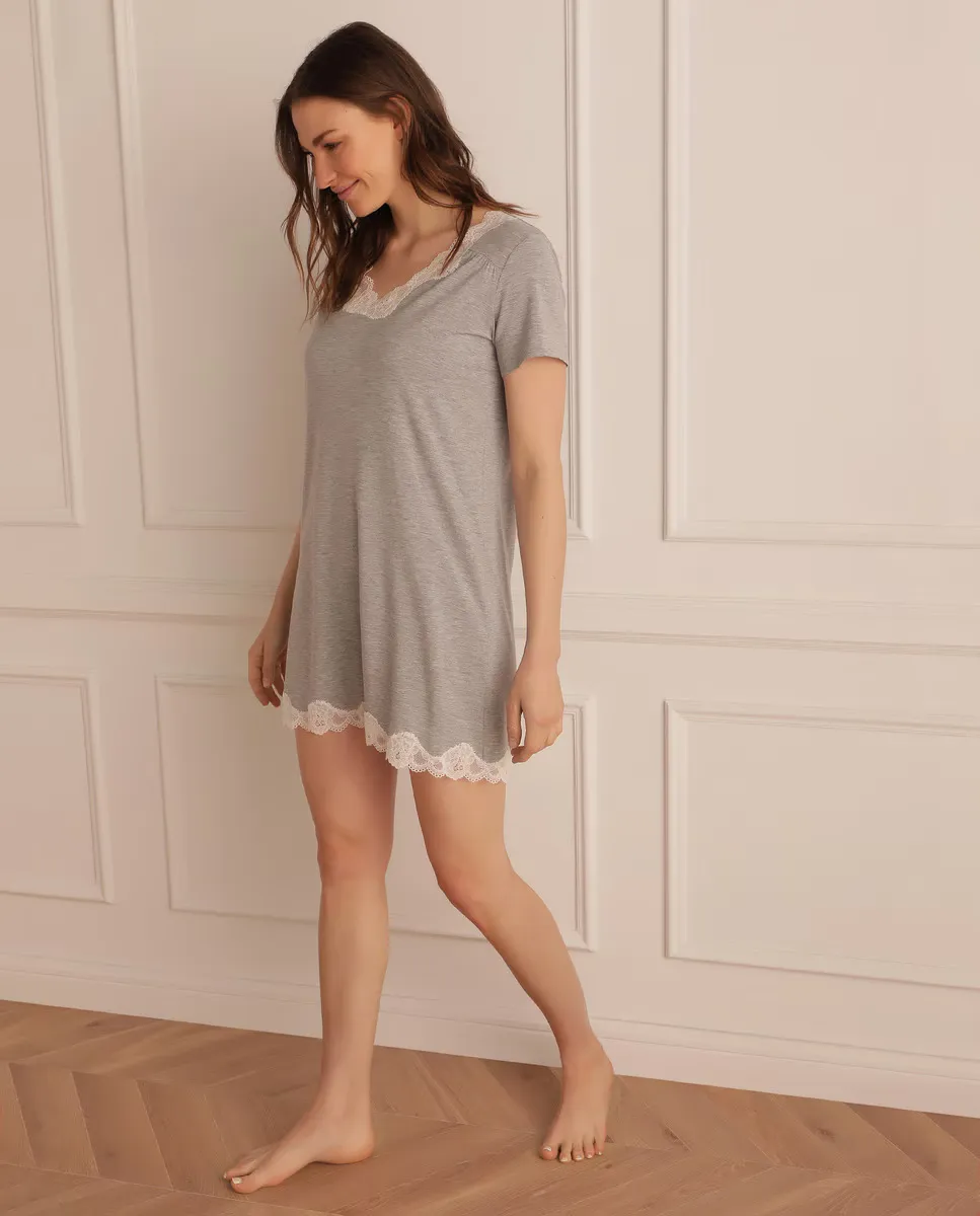 Свободная ночная рубашка с коротким рукавом Antigel, серый
Свободная ночная рубашка с коротким рукавом Antigel, серый