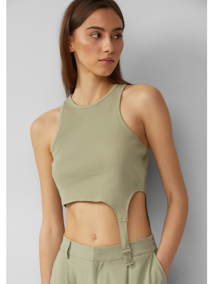 Топ QS, оливковый
Топ QS, оливковый