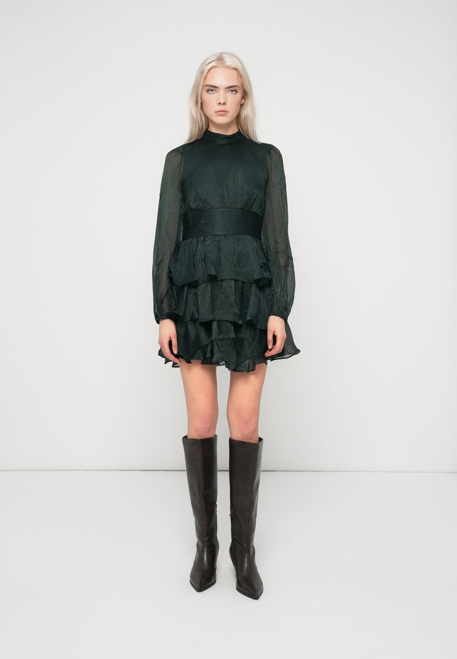 Платье Vero Moda VMLAUREN SHORT DRESS, Scarab/Dark Green
Платье Vero Moda VMLAUREN SHORT DRESS, Scarab/Dark Green