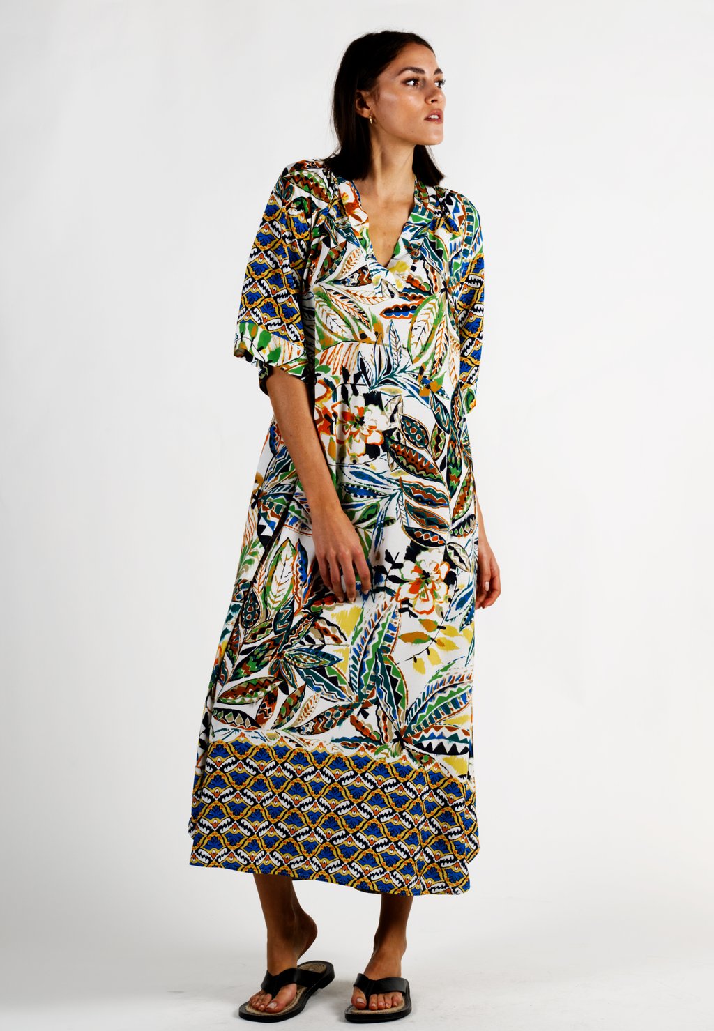 Повседневное платье SUNNY MOMENTS Andijamo, бежевый
Повседневное платье SUNNY MOMENTS Andijamo, бежевый