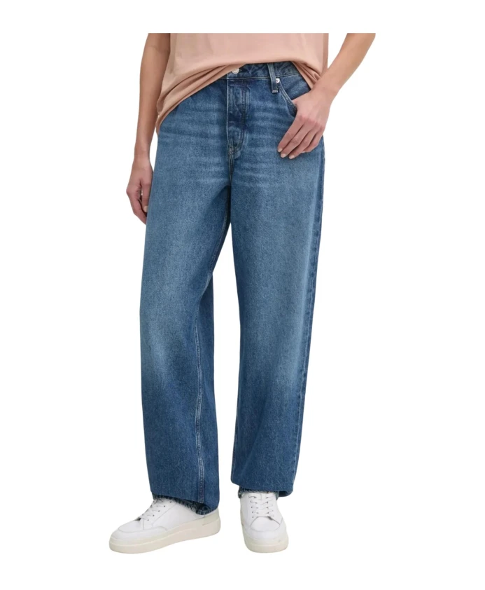 Джинсы с завышенной талией и узким кроем, застежка на молнию и пуговицу. Calvin Klein Jeans, синий
Джинсы с завышенной талией и узким кроем, застежка на молнию и пуговицу. Calvin Klein Jeans, синий