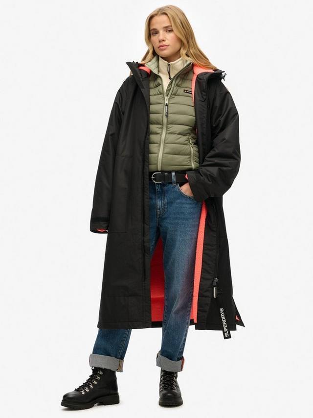 Ветровка-халат для переодевания Superdry, Black/Coral
Ветровка-халат для переодевания Superdry, Black/Coral