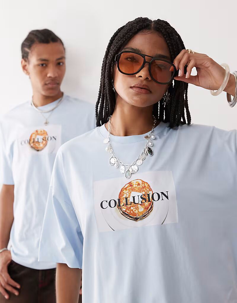 COLLUSION Синяя свободная футболка скейтера синего цвета с принтом «блинчики»
COLLUSION Синяя свободная футболка скейтера синего цвета с принтом «блинчики»