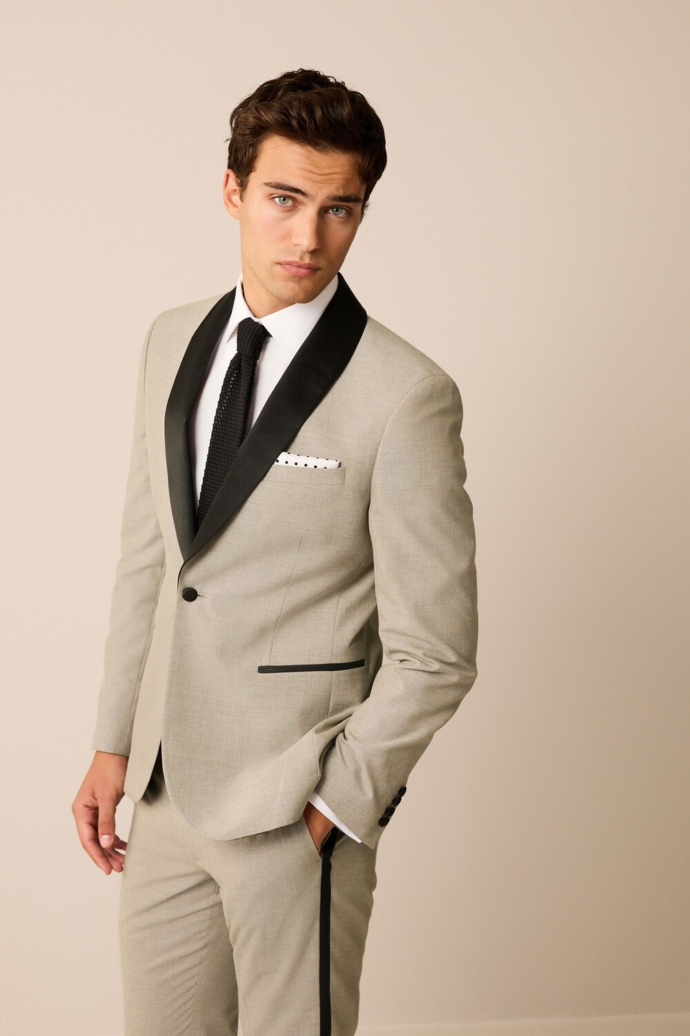 Пиджак-Смокинг приталенного кроя Next, серый
Пиджак-Смокинг приталенного кроя Next, серый