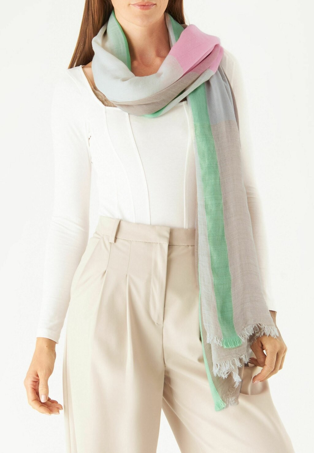 Шарф Codello, бежевый
Шарф Codello, бежевый