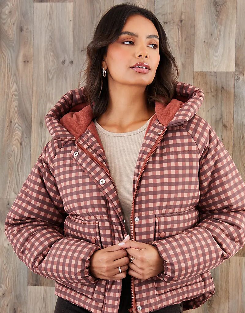 Стеганая куртка Threadbare Hooded розового цвета
Стеганая куртка Threadbare Hooded розового цвета