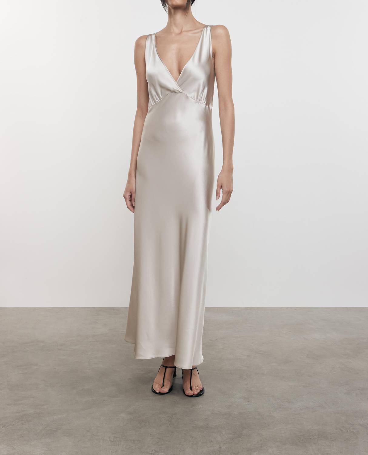 Шелковое атласное платье Nuit из льна Enza Costa, цвет flax
Шелковое атласное платье Nuit из льна Enza Costa, цвет flax