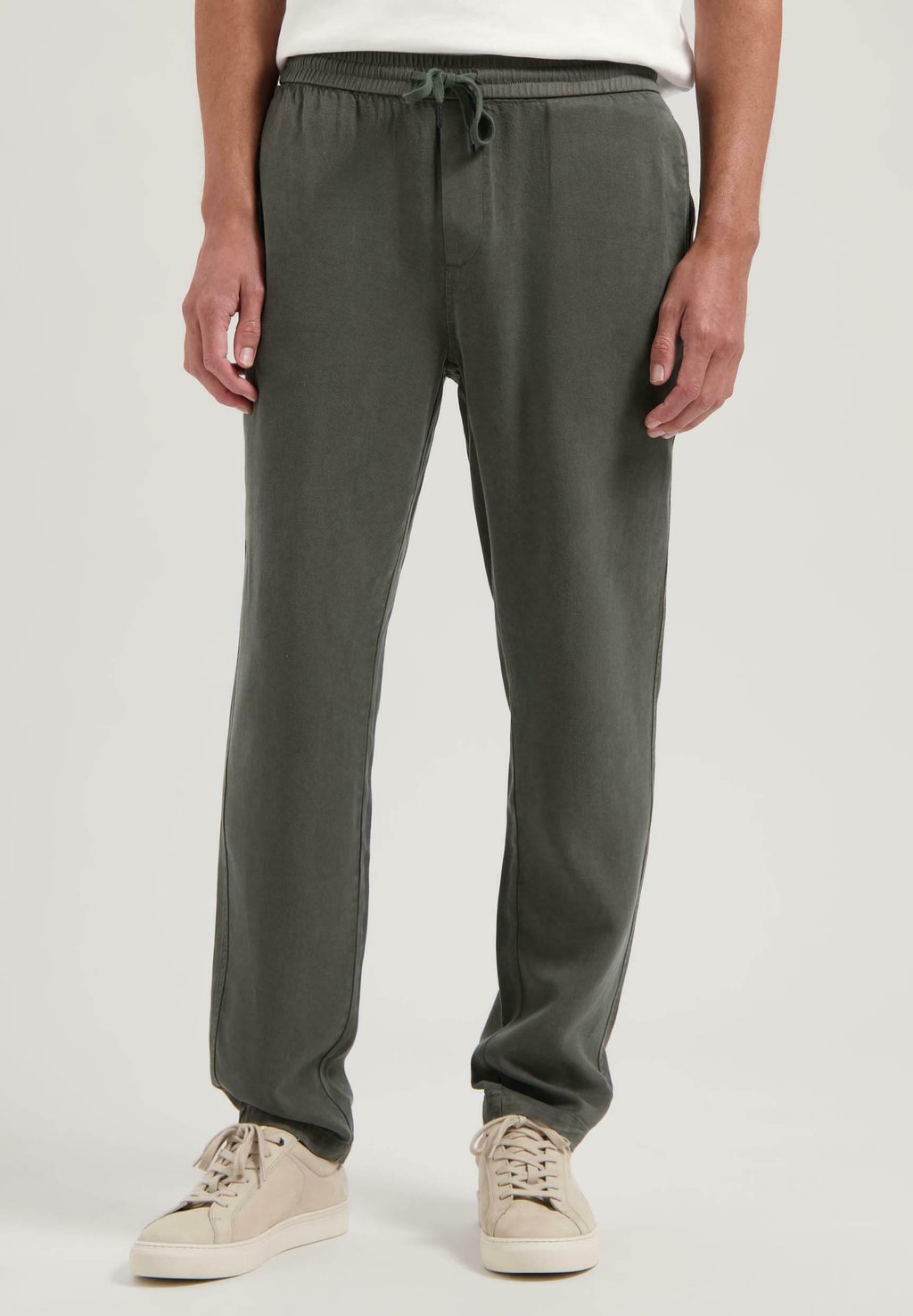 Брюки LOGAN EASY Dstrezzed, светло-зеленый
Брюки LOGAN EASY Dstrezzed, светло-зеленый