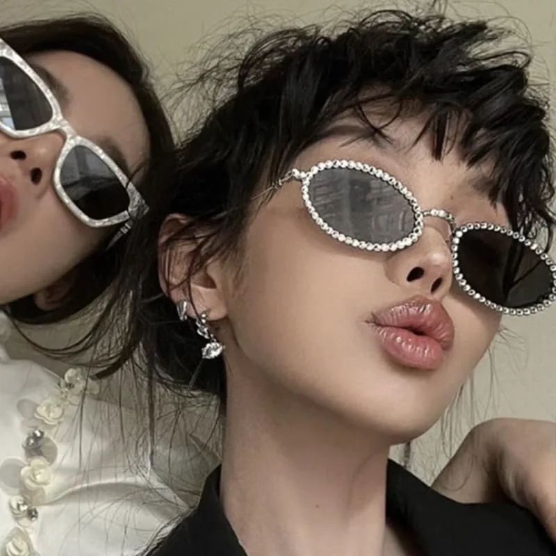 bullabulling Модные миниатюрные овальные солнцезащитные очки со стразами для женщин в стиле 90-х, блестящие, с бриллиантами, диско-очки, для маленького лица, Gray
bullabulling Модные миниатюрные овальные солнцезащитные очки со стразами для женщин в стиле 90-х, блестящие, с бриллиантами, диско-очки, для маленького лица, Gray
