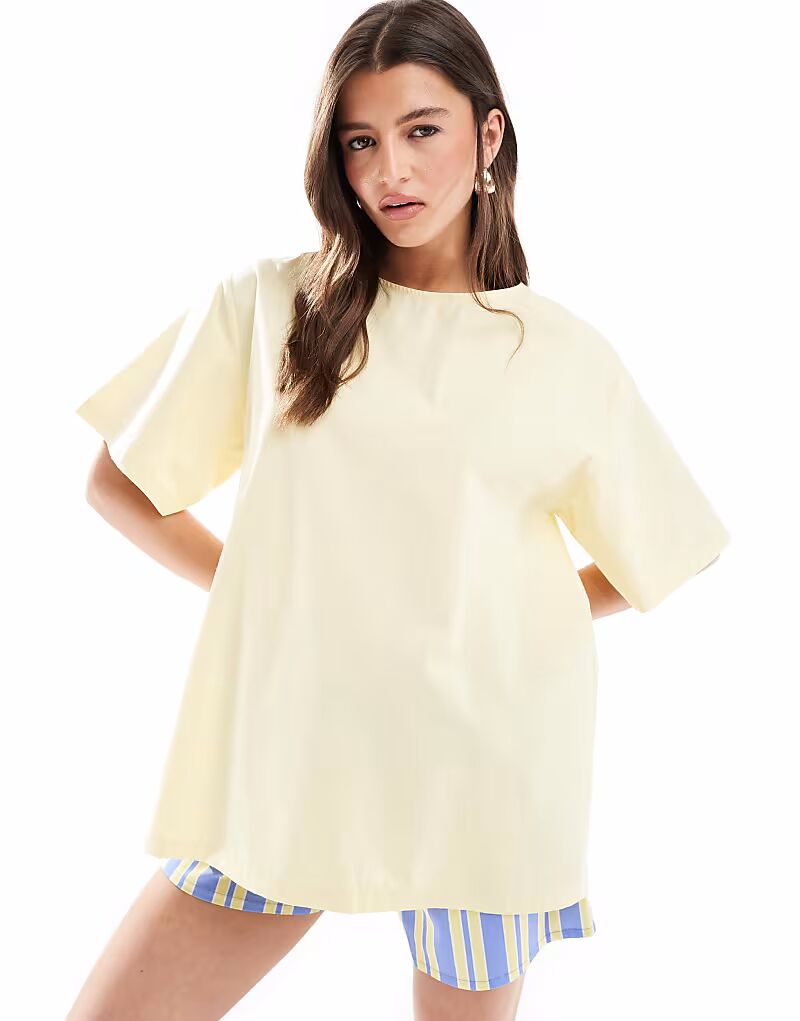 Футболка-трапеция из поплина со складками на спине ASOS DESIGN цвета пахты
Футболка-трапеция из поплина со складками на спине ASOS DESIGN цвета пахты