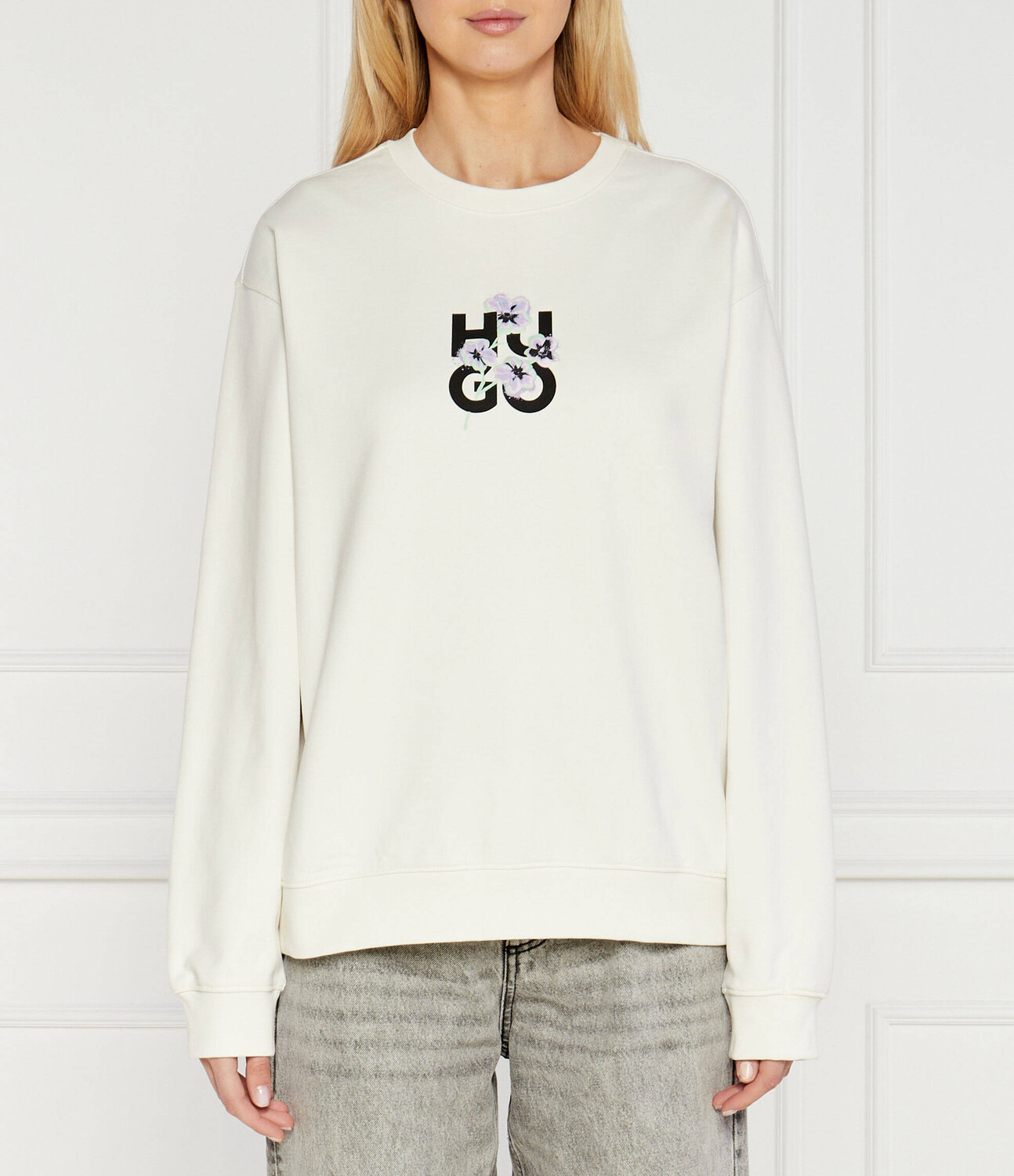 Толстовка HUGO Crew Regular Fit, белый
Толстовка HUGO Crew Regular Fit, белый