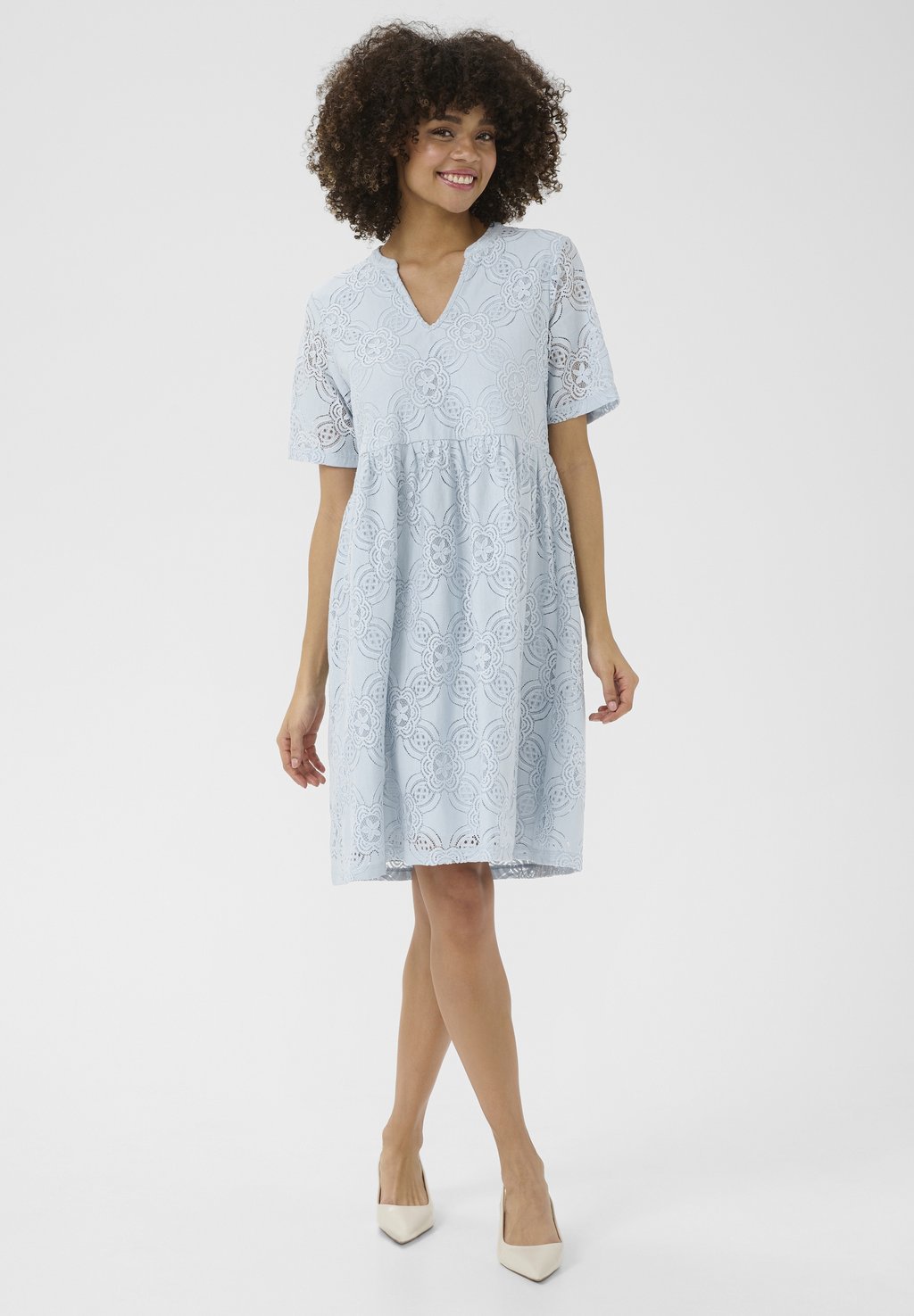 Повседневное платье CUHENRIETTE OLU Culture, светло-голубой
Повседневное платье CUHENRIETTE OLU Culture, светло-голубой