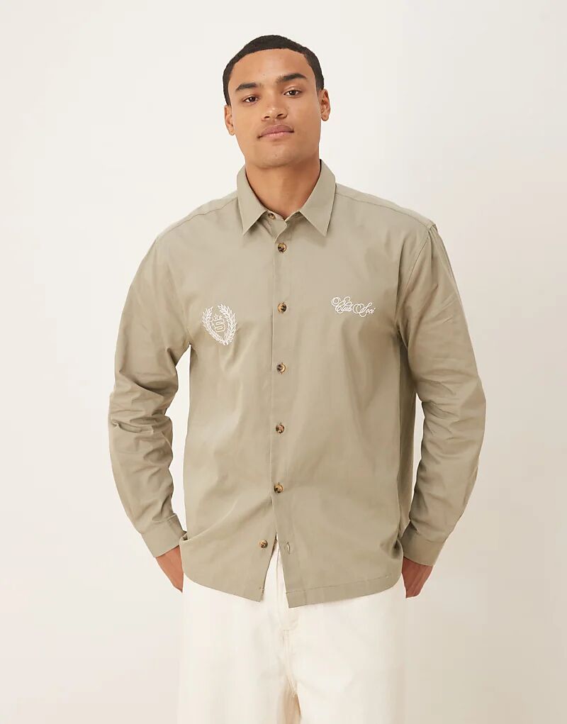 Свободная рубашка ASOS DESIGN с вышивкой на груди цвета хаки
Свободная рубашка ASOS DESIGN с вышивкой на груди цвета хаки