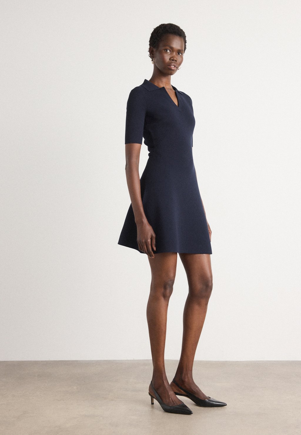 Платье-джемпер FELITA BOSS, темно-синий 
Платье-джемпер FELITA BOSS, темно-синий