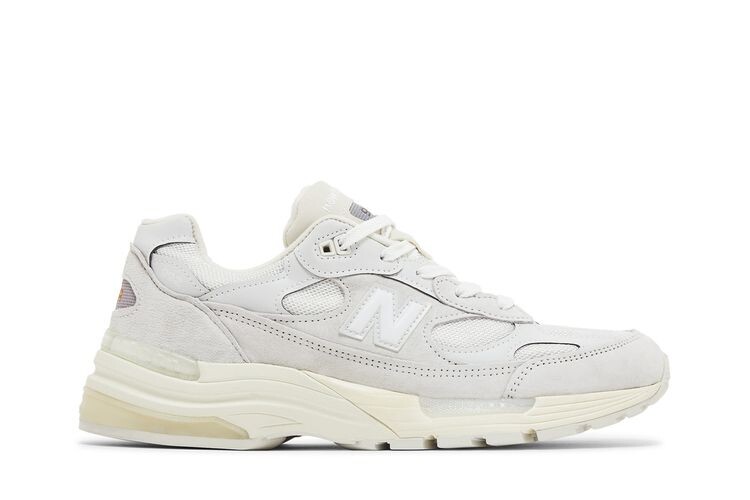 Кроссовки New Balance Madness x 992 Made in USA Nimbus Cloud, белый
Кроссовки New Balance Madness x 992 Made in USA Nimbus Cloud, белый