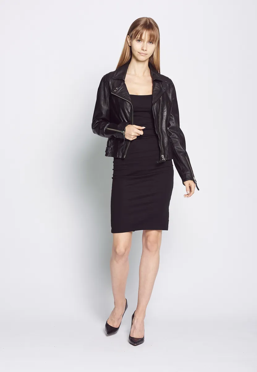 Кожаная куртка МУСТАНГ "Нуса" Mustang, черный
Кожаная куртка МУСТАНГ "Нуса" Mustang, черный