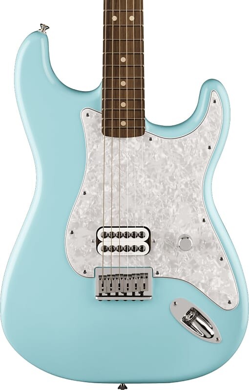 Электрогитара Fender Limited Edition Tom DeLonge Stratocaster Electric Guitar Rosewood Fingerboard, Daphne Blue
Электрогитара Fender Limited Edition Tom DeLonge Stratocaster Electric Guitar Rosewood Fingerboard, Daphne Blue