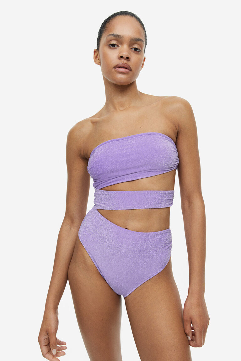 Купальник с высоким вырезом на ногах H&M, фиолетовый
Купальник с высоким вырезом на ногах H&M, фиолетовый