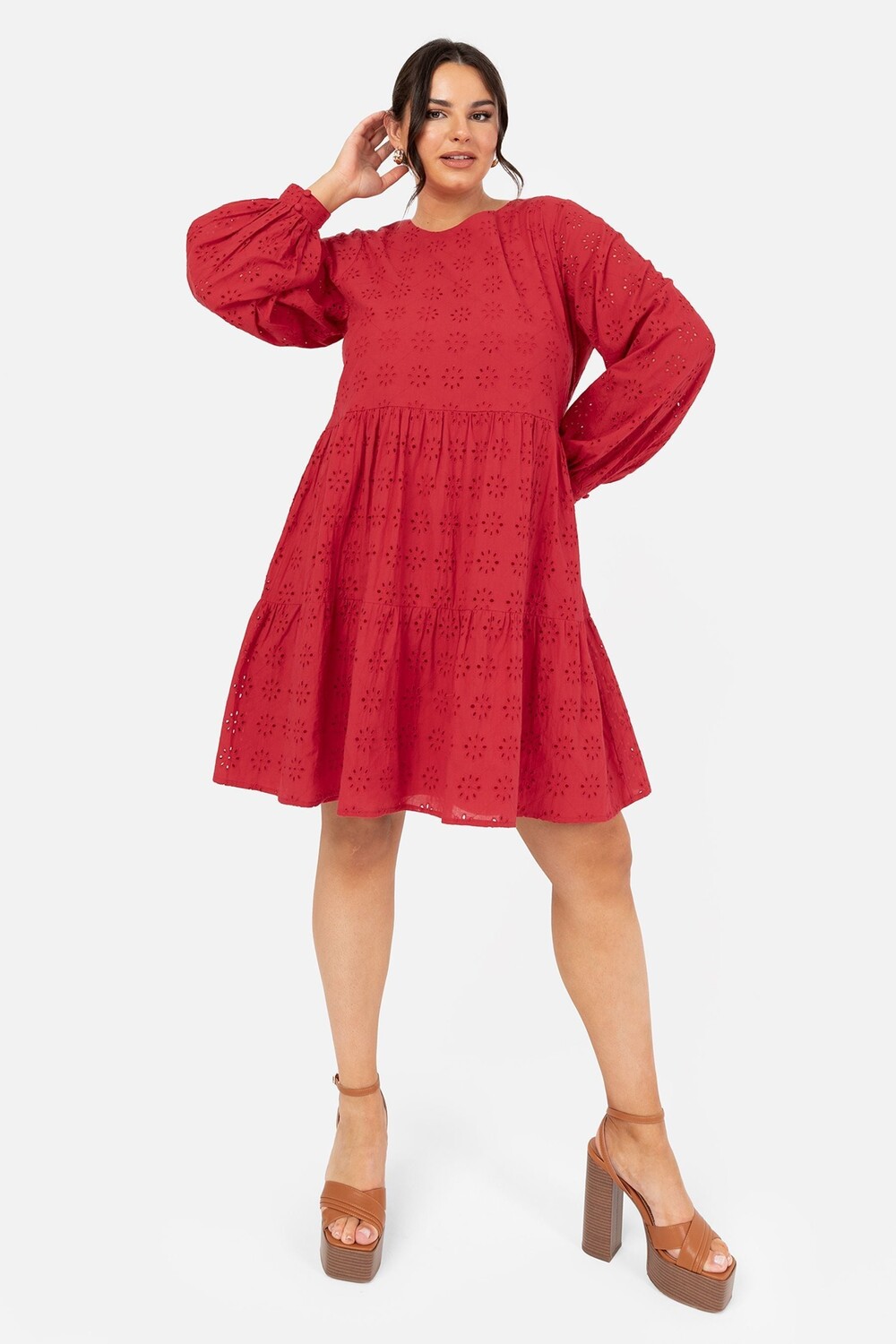 Свободное платье с длинными рукавами и английской вышивкой Lovedrobe, красный
Свободное платье с длинными рукавами и английской вышивкой Lovedrobe, красный