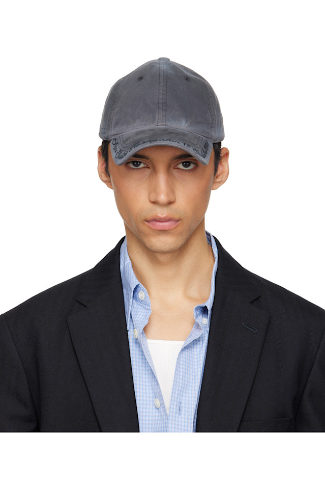 Acne Studios Серая кепка с логотипом
Acne Studios Серая кепка с логотипом