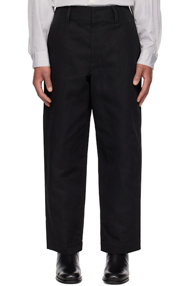 Черные большие брюки-чиносы LEMAIRE
Черные большие брюки-чиносы LEMAIRE