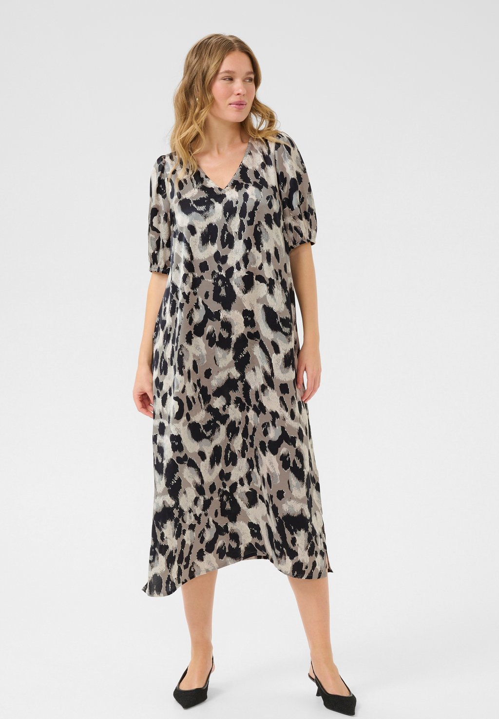 Повседневное платье KAADDISON WITH V-NECK Kaffe, мультиколор
Повседневное платье KAADDISON WITH V-NECK Kaffe, мультиколор