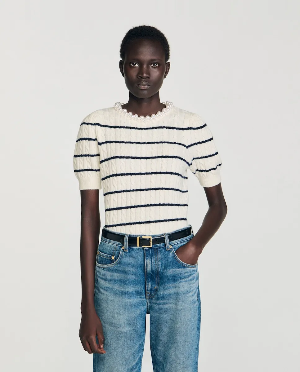 Женский полосатый джемпер с жемчужным воротником Sandro, белый
Женский полосатый джемпер с жемчужным воротником Sandro, белый