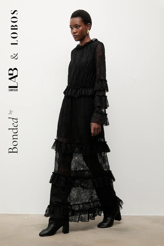 Платье bonded by & lobos Answear.LAB, черный
Платье bonded by & lobos Answear.LAB, черный