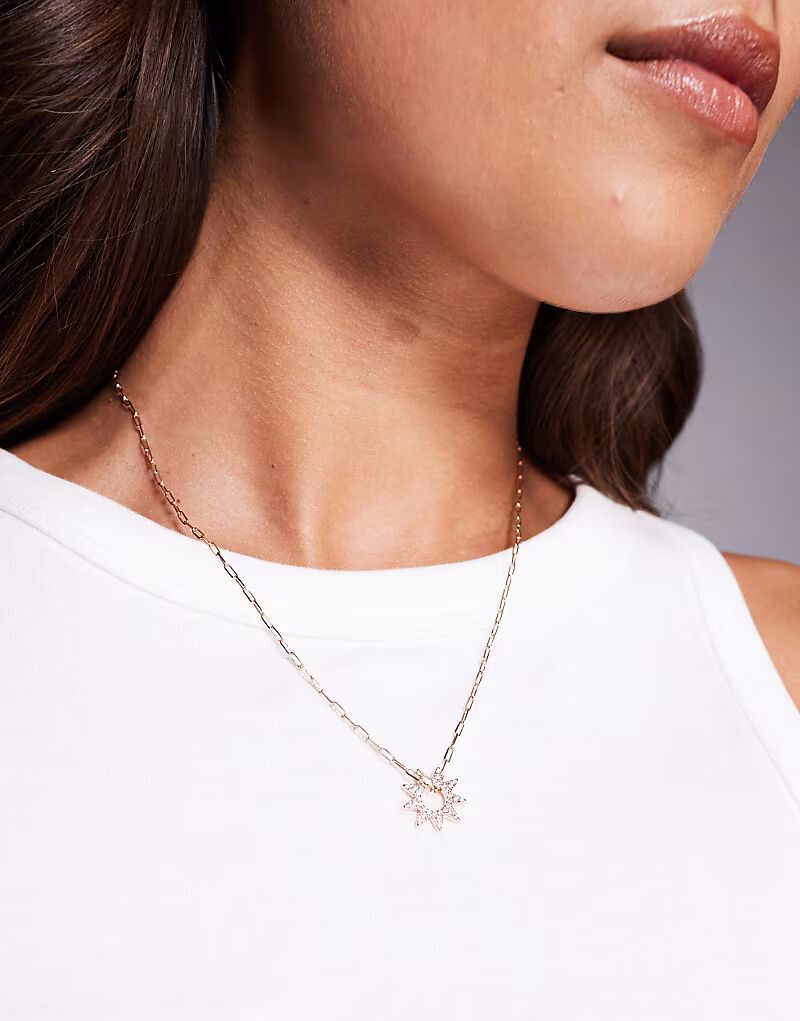 Ожерелье-цепочка с солнечными цепочками в золоте Aldo
Ожерелье-цепочка с солнечными цепочками в золоте Aldo