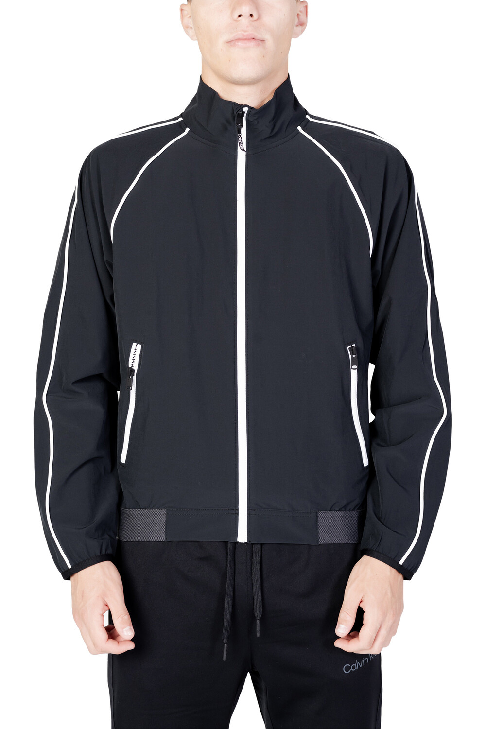 Куртка мужская Calvin Klein спортивная, черно-белый
Куртка мужская Calvin Klein спортивная, черно-белый