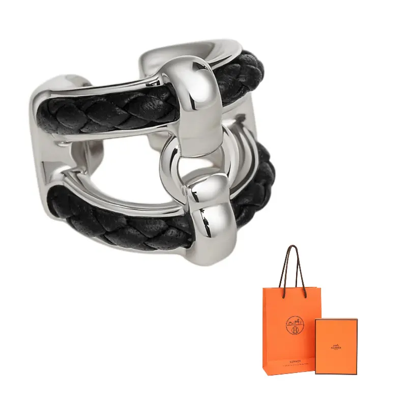 HERMES Кожаные клипсы Women's Silver
HERMES Кожаные клипсы Women's Silver