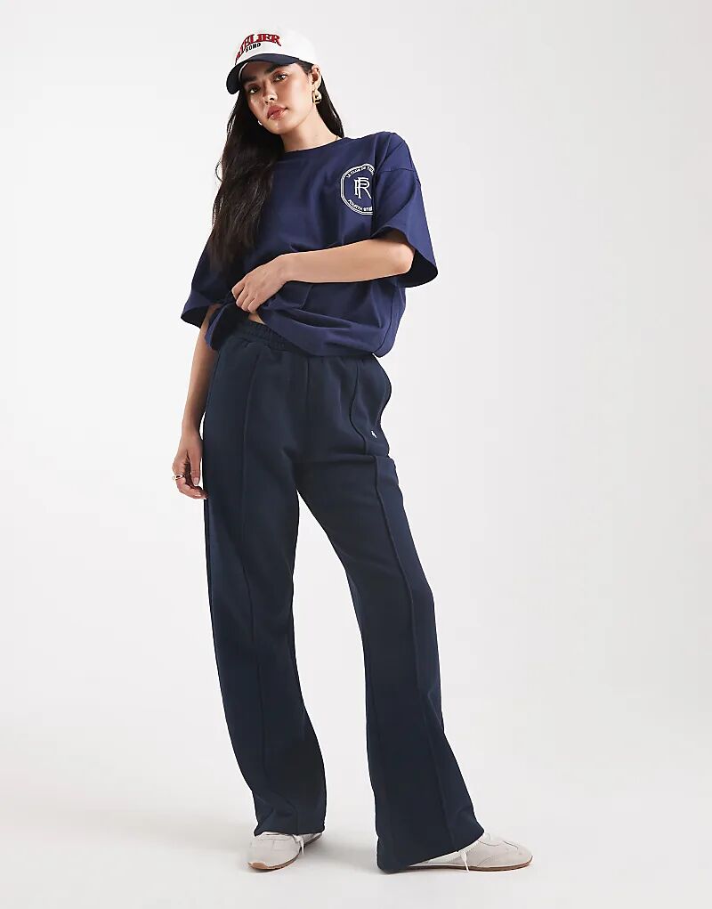 Спортивные брюки 4th & Reckless С вышитым логотипом темно-синего цвета
Спортивные брюки 4th & Reckless С вышитым логотипом темно-синего цвета