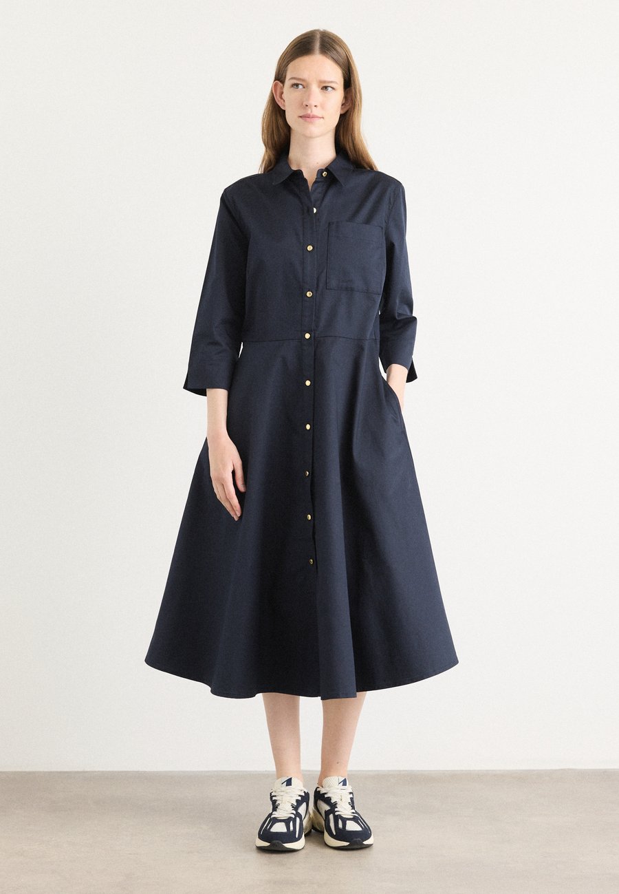 Платье Barbour SAFFRON MIDI DRESS, Dark Navy/Dark Blue
Платье Barbour SAFFRON MIDI DRESS, Dark Navy/Dark Blue