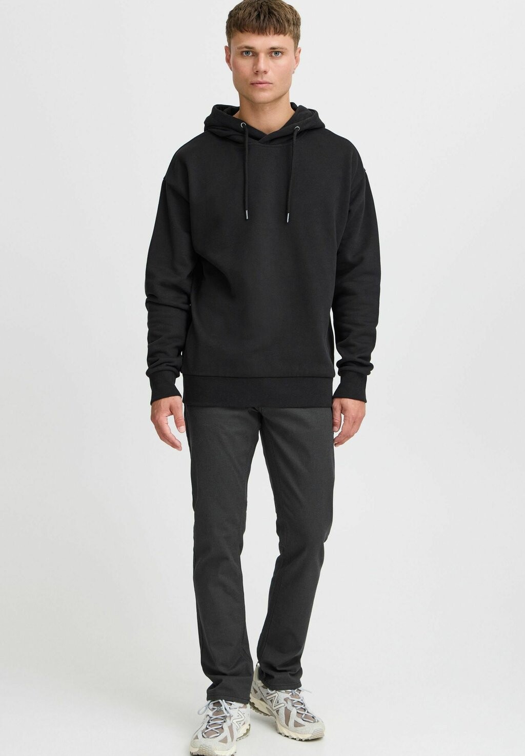 Толстовка с капюшоном BHMCOPTE Blend, черный
Толстовка с капюшоном BHMCOPTE Blend, черный