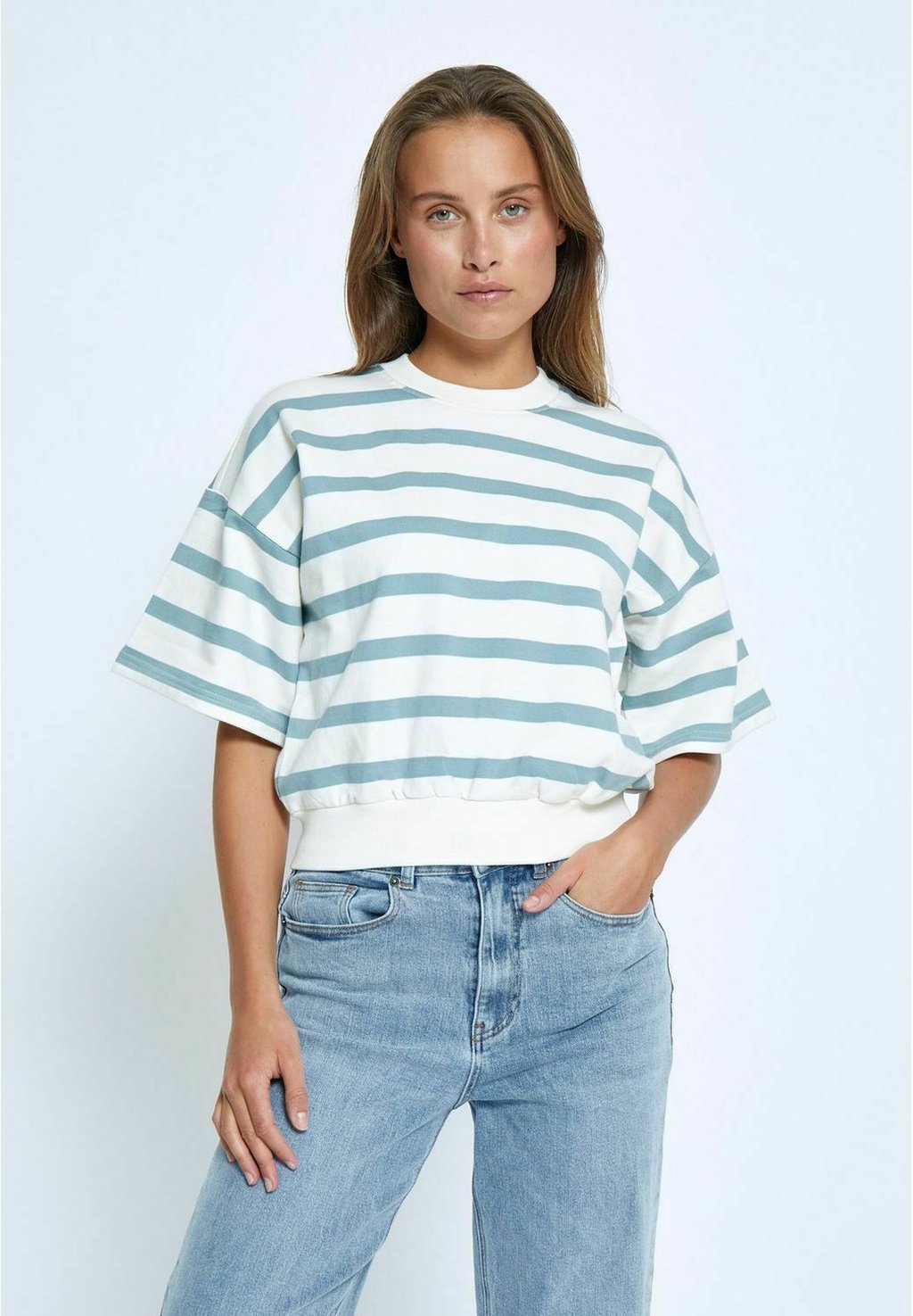 Футболка с принтом MSESTELLA SHORT SLEEVE SWEAT Minus, светло-голубой, Синий, Футболка с принтом MSESTELLA SHORT SLEEVE SWEAT Minus, светло-голубой
Футболка с принтом MSESTELLA SHORT SLEEVE SWEAT Minus, светло-голубой, Синий, Футболка с принтом MSESTELLA SHORT SLEEVE SWEAT Minus, светло-голубой