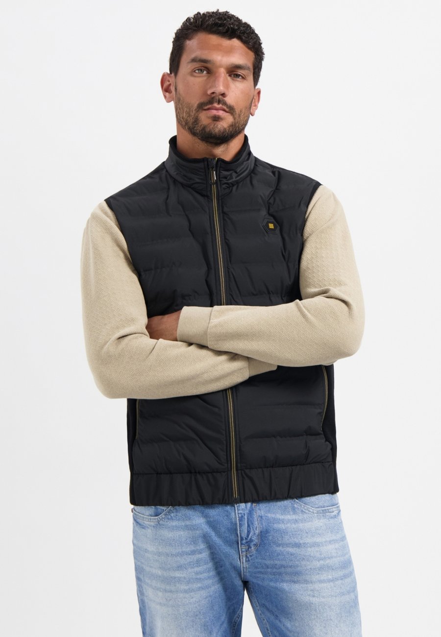 Куртка NO EXCESS PADDED , Black
Куртка NO EXCESS PADDED , Black