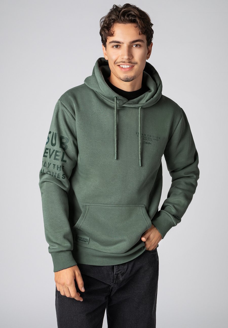 Худи Sublevel MIT PRINT, Dark-Green/Dark Green
Худи Sublevel MIT PRINT, Dark-Green/Dark Green