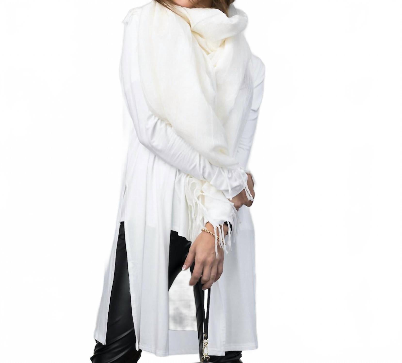 Бамбуковый кардиган цвета слоновой кости BijouRocks
Бамбуковый кардиган цвета слоновой кости BijouRocks