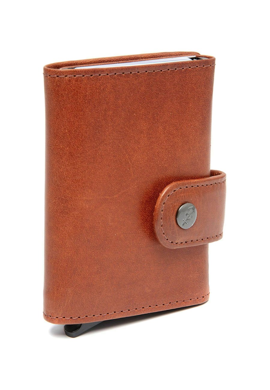 Кошелек The Chesterfield Brand RFID SCHUTZ 7 CM, Cognac
Кошелек The Chesterfield Brand RFID SCHUTZ 7 CM, Cognac