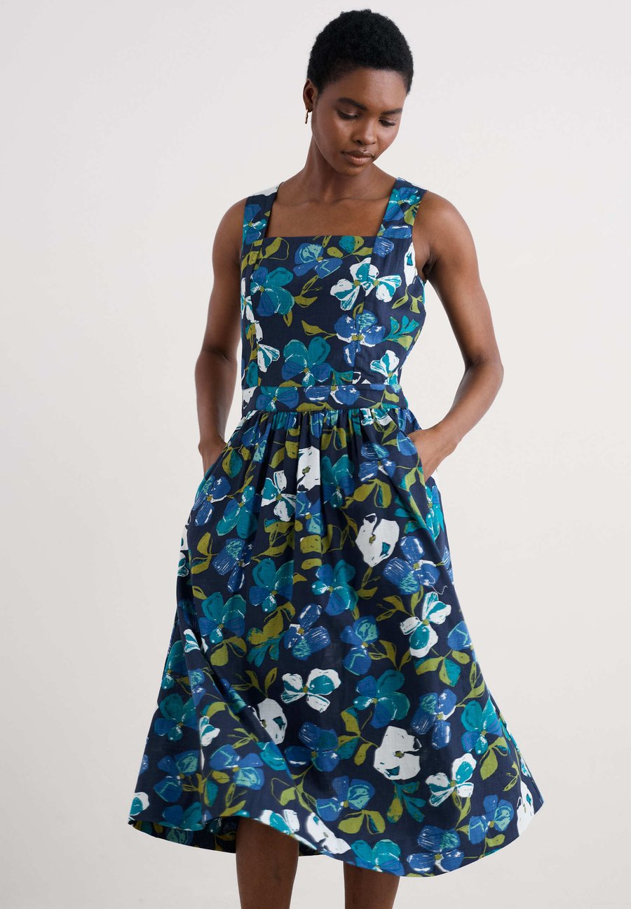 Платье Seasalt Cornwall SHEARWATER, Navy-Lamorna Bloom Maritime/Dark-Blue Denim
Платье Seasalt Cornwall SHEARWATER, Navy-Lamorna Bloom Maritime/Dark-Blue Denim
