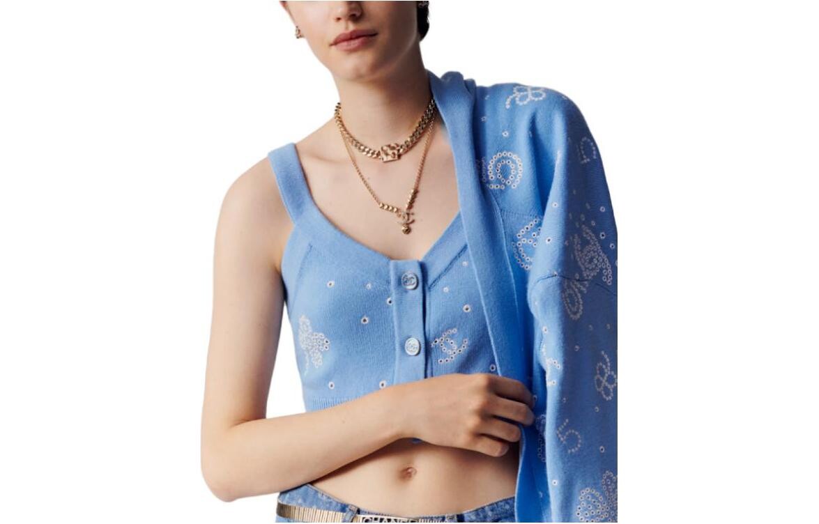 Жилет женский Chanel, светло-голубой
Жилет женский Chanel, светло-голубой