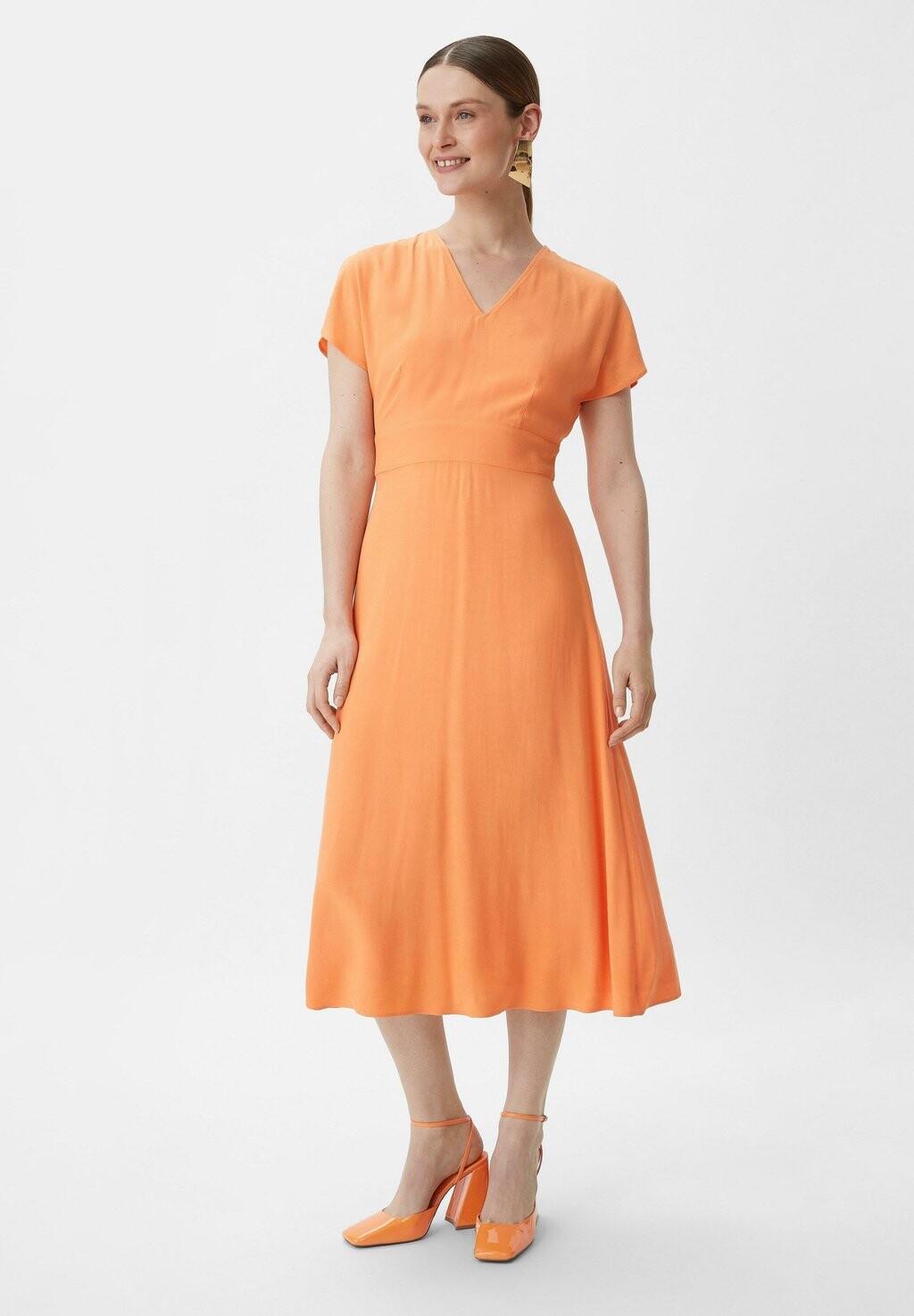 Повседневное платье comma, цвет orange
Повседневное платье comma, цвет orange