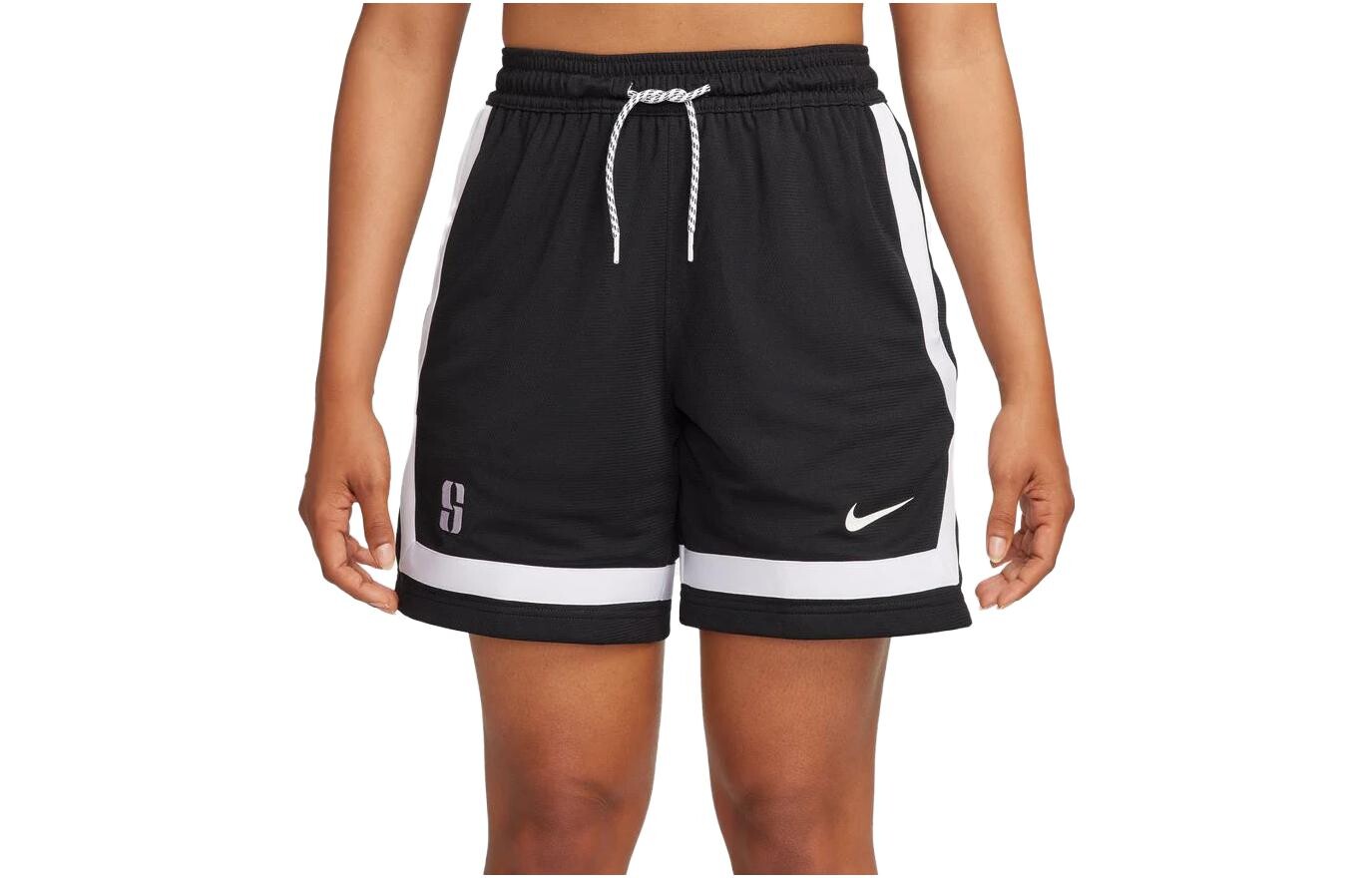 Спортивные шорты женские черные Nike
Спортивные шорты женские черные Nike