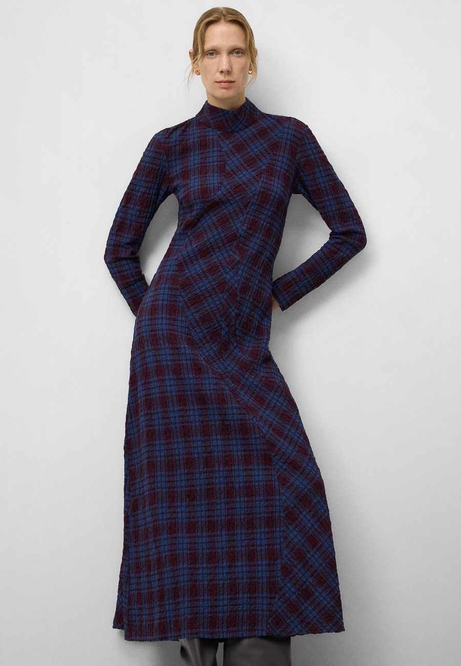 Платье ADOLFO DOMINGUEZ CHECKERED FITTED, Blue Check/Blue
Платье ADOLFO DOMINGUEZ CHECKERED FITTED, Blue Check/Blue