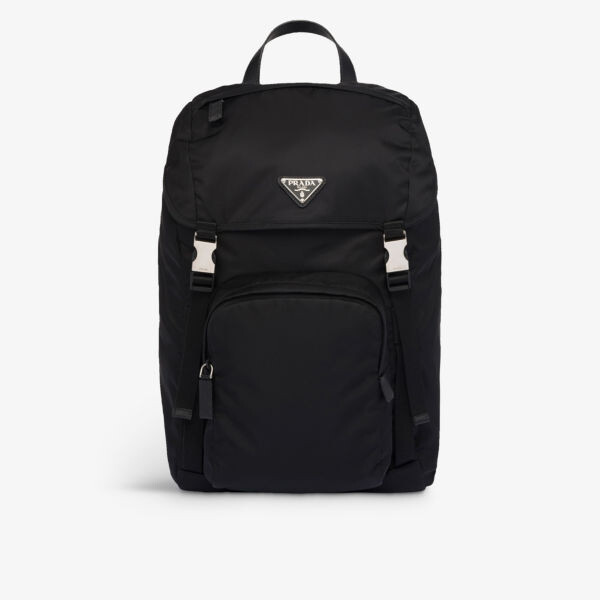 Рюкзак Re-Nylon из переработанного полиамида и сафьяновой кожи с фирменной бляшкой Prada, черный
Рюкзак Re-Nylon из переработанного полиамида и сафьяновой кожи с фирменной бляшкой Prada, черный