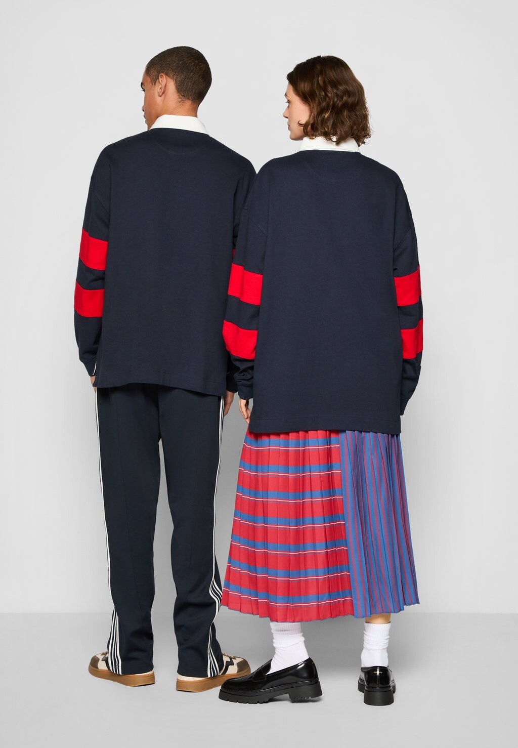 Рубашка поло EXCLUSIVE HERITAGE 2.0 COLOUR BLOCK HEAVY RUGGER GANT, темно-синий
Рубашка поло EXCLUSIVE HERITAGE 2.0 COLOUR BLOCK HEAVY RUGGER GANT, темно-синий